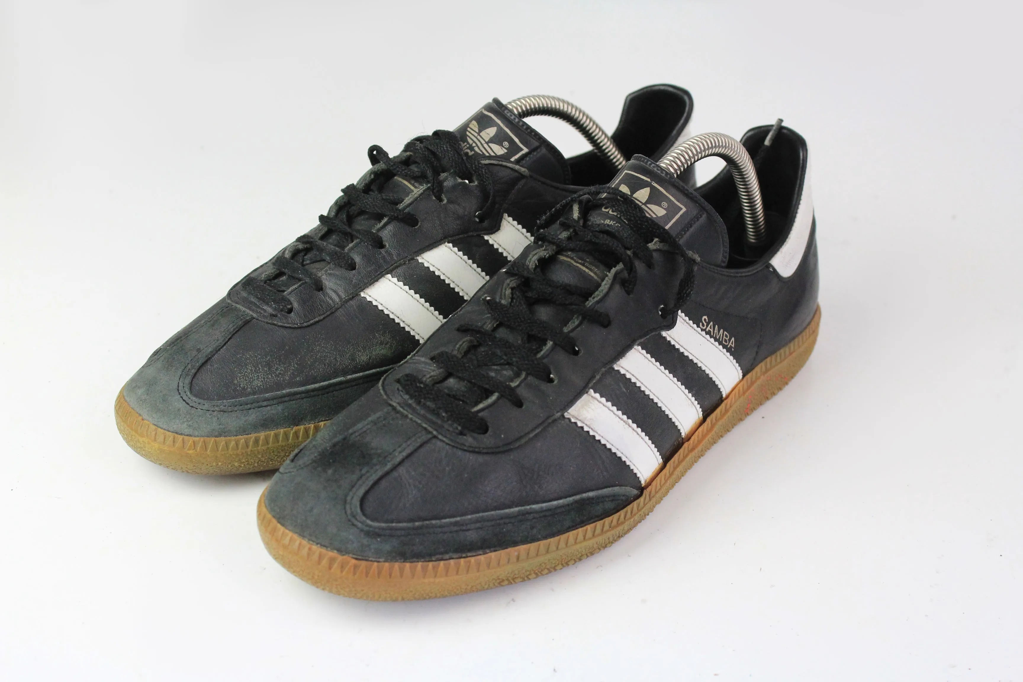 Response Adidas Shoes Vintage Adidas Samba Sneakers US 7