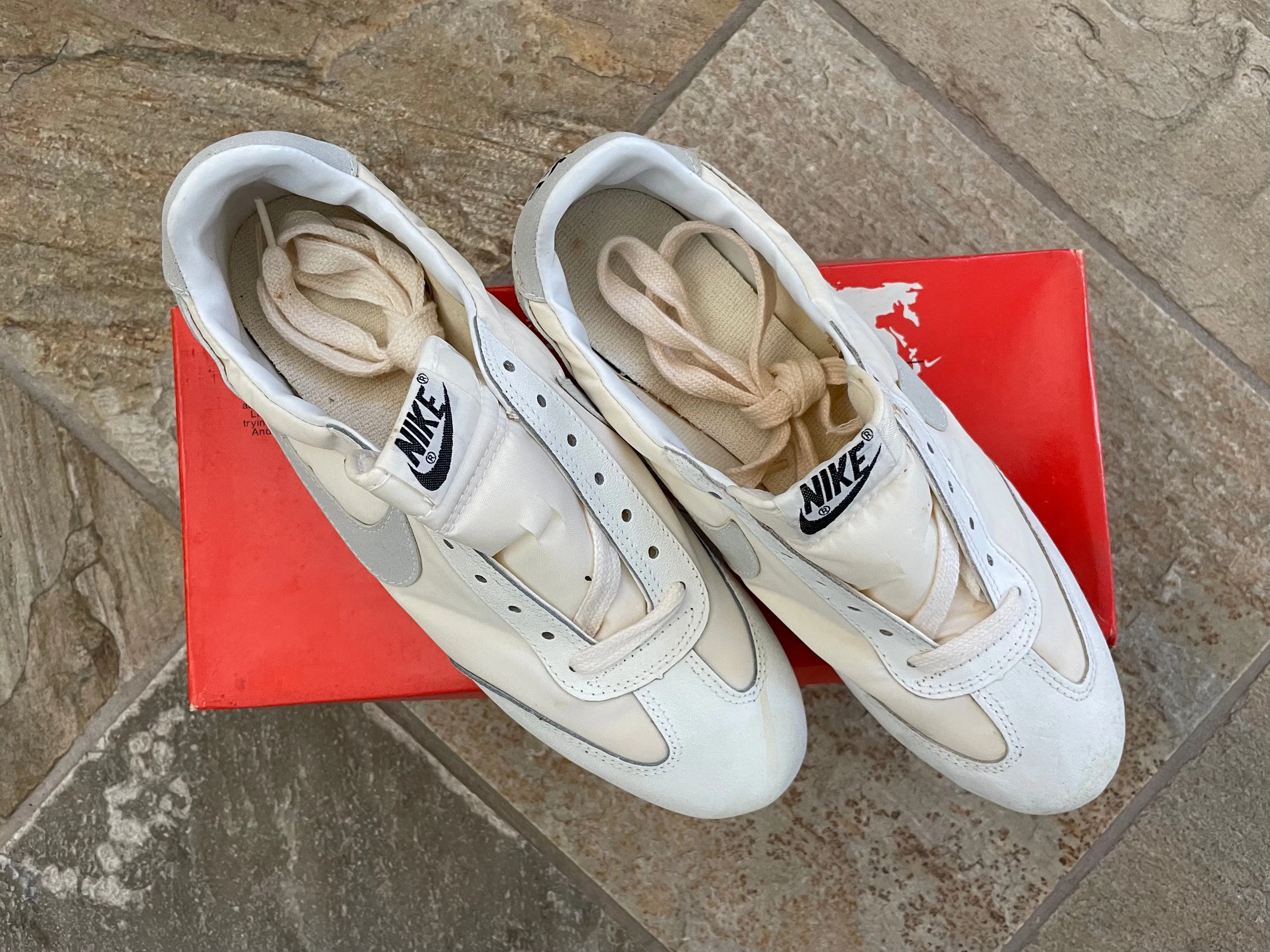 Vintage Nike Turf King Soccer Football Cleats, Size 9.5 ### Asics Sky Elite Ff Mt 3 Volleyball Shoe