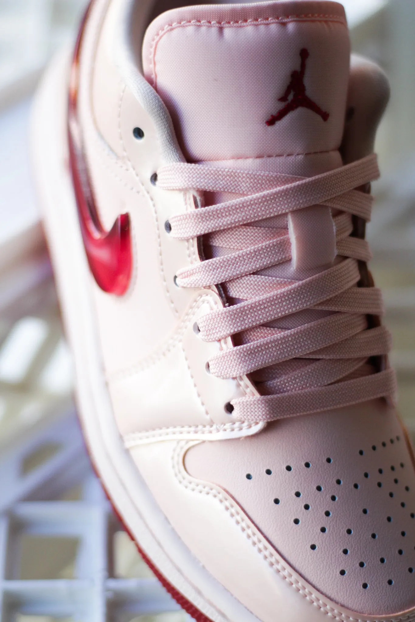 W AIR JORDAN 1 LOW SE "WASHED CORAL/GYM RED-WASHED CORAL" Laces For Asics