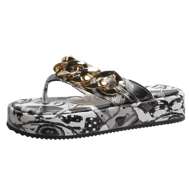 Women's Platform Flip-flops Slippers Summer New Graffiti Metal Chain Decoration Wedge Slippers for Women Beach Shoes Plus Size Flip Flops Bulk